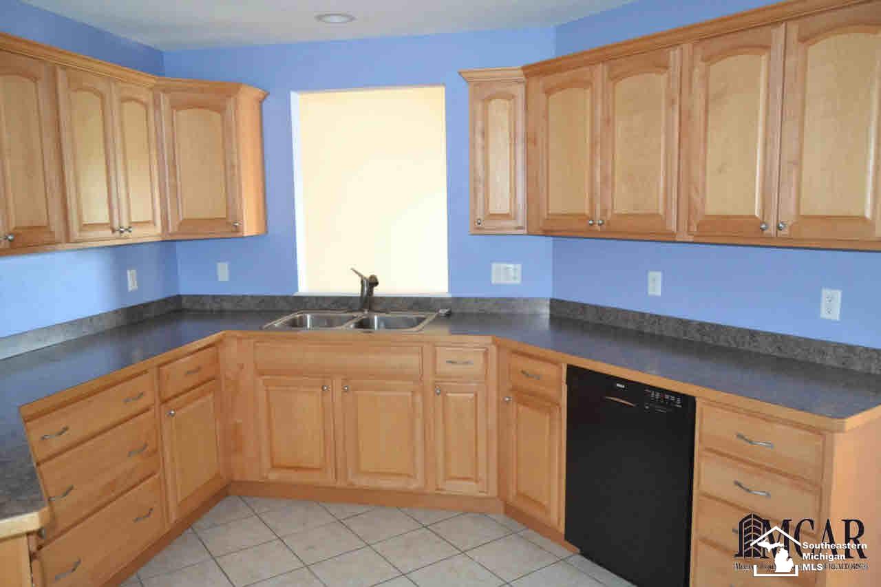 3829 Blohm Road Monroe, MI 48161 - Photo 5 of 28