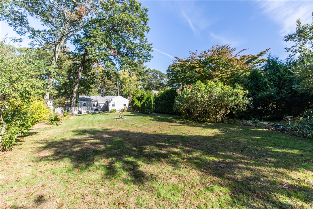 27 Weaver Road Johnston, RI 02919 - Photo 34 of 37 Gallery Image 34