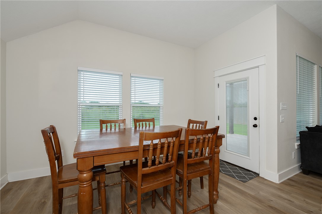 473 Brazos Bend Snook, TX 77879 - Photo 15 of 34