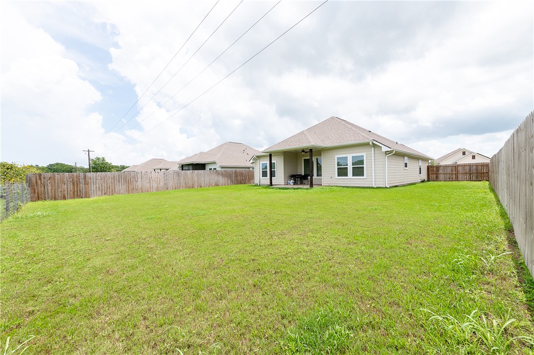 473 Brazos Bend Snook, TX 77879 - Photo 30 of 34