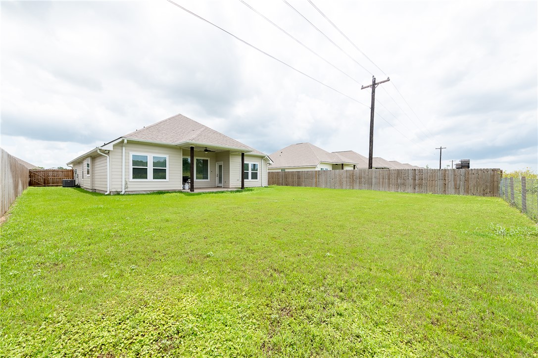 473 Brazos Bend Snook, TX 77879 - Photo 31 of 34