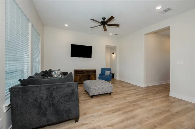 $299,999 | 473 Brazos Bend, Snook, TX 77879