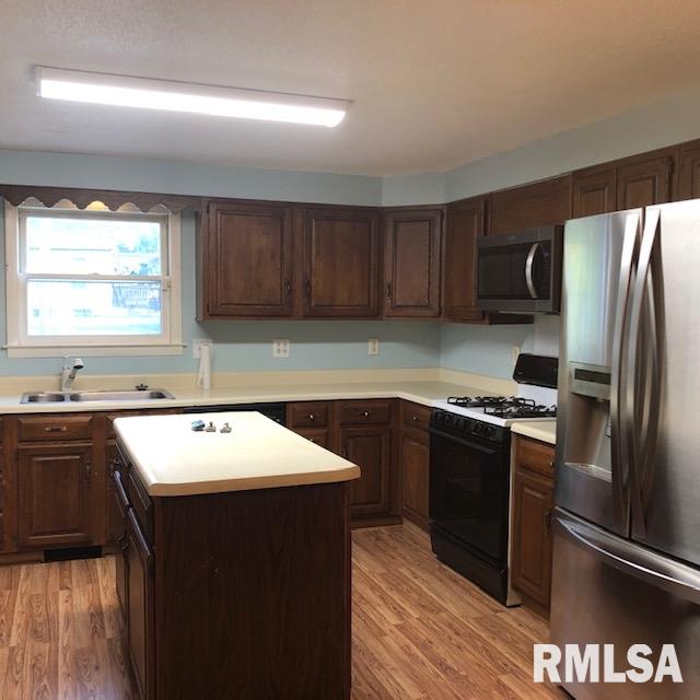 1316 North MacArthur Boulevard Springfield, IL 62702 - Photo 8 of 22