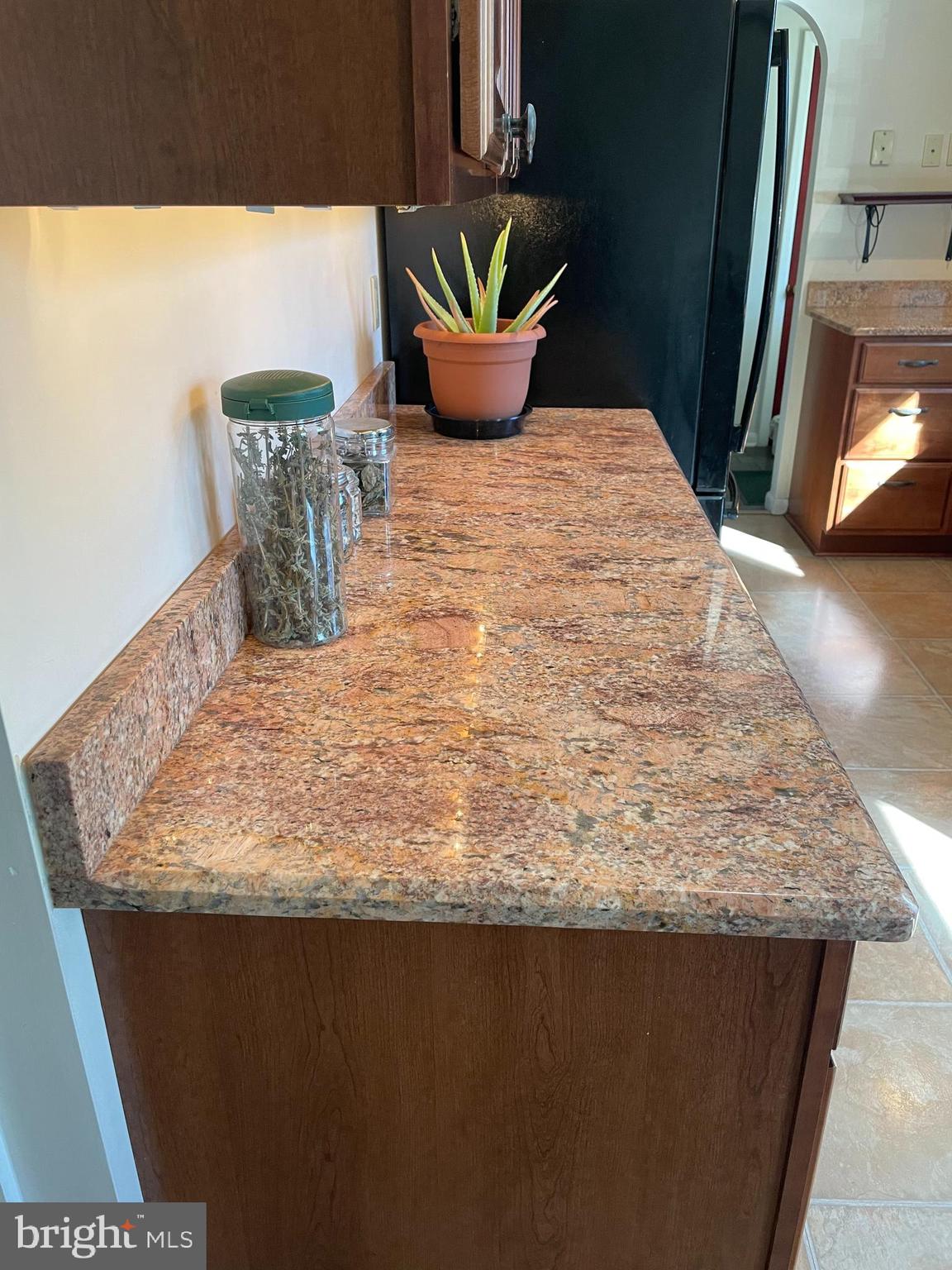 1017 Lavera Road Warminster, PA 18974 - Photo 25 of 56 Kitchen
