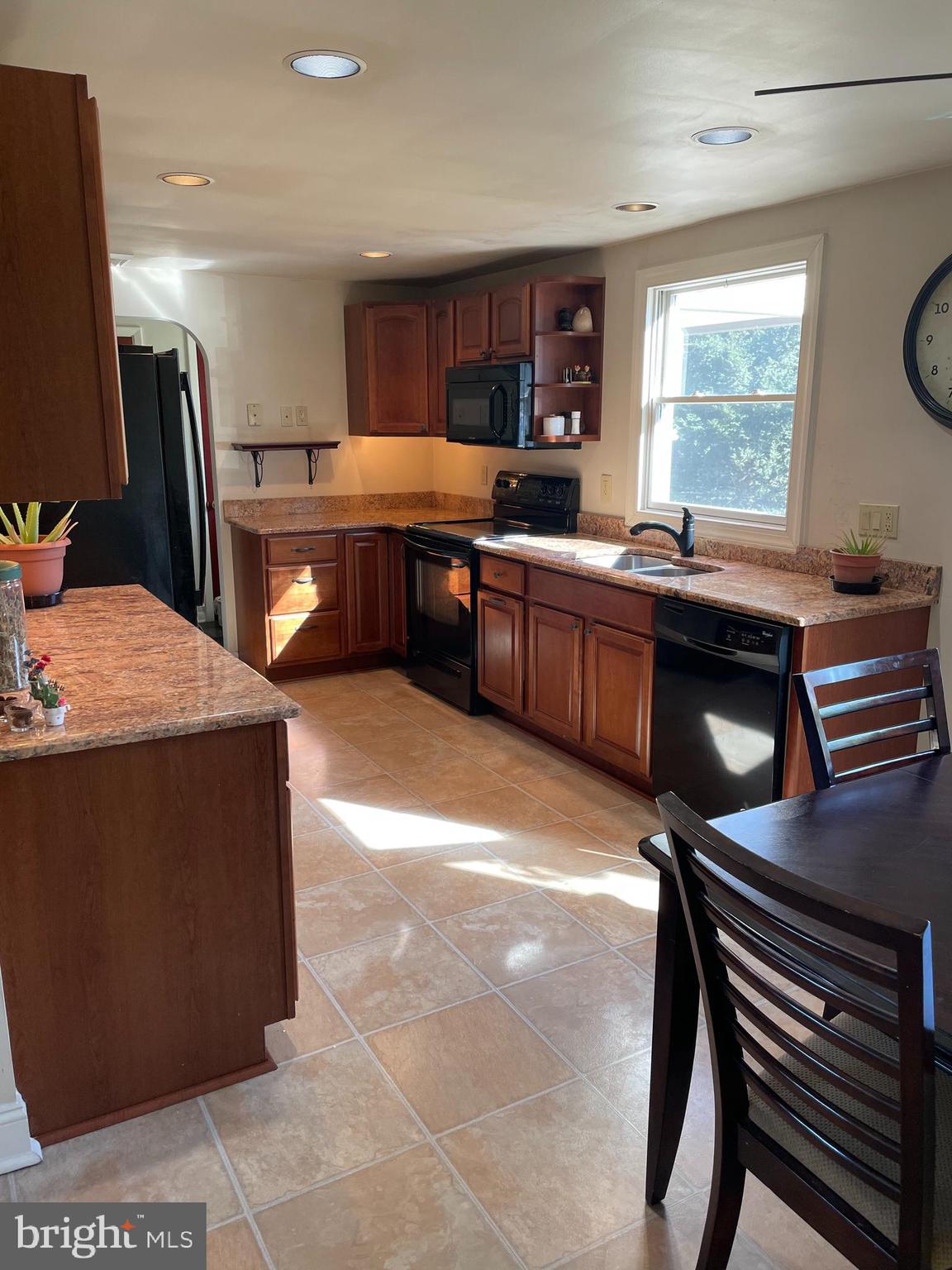 1017 Lavera Road Warminster, PA 18974 - Photo 28 of 56 Kitchen