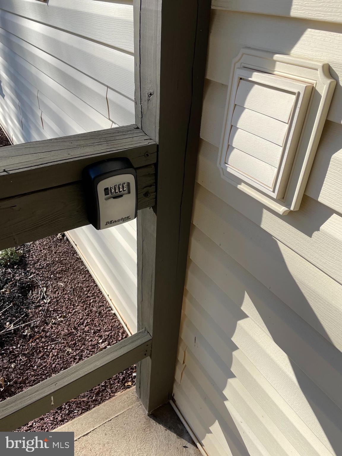 1017 Lavera Road Warminster, PA 18974 - Photo 43 of 56 lockbox