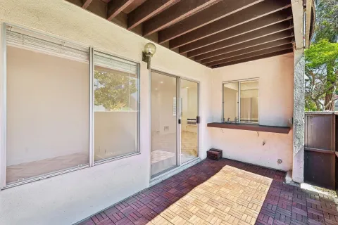 $369,900 | 8015 Caminito De Pizza, Unit E, San Diego, CA 92108