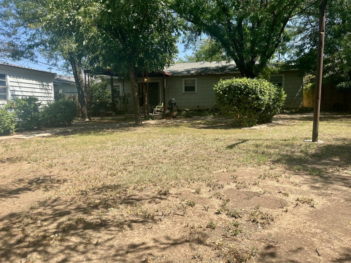 1413 Utica Plainview, TX 79072 - Photo 21 of 28 21