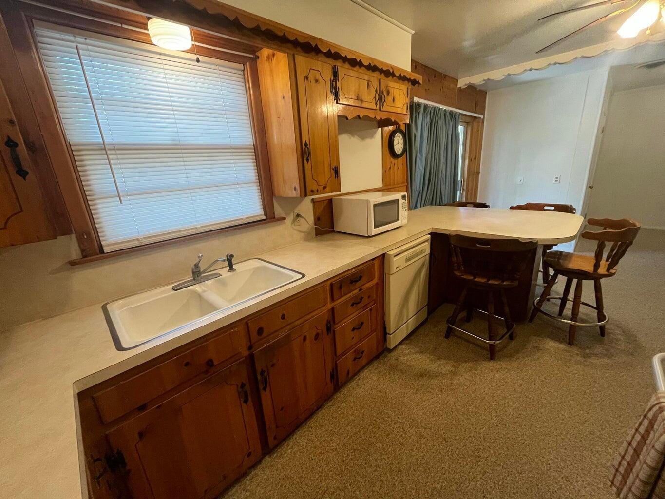 1413 Utica Plainview, TX 79072 - Photo 7 of 28 7