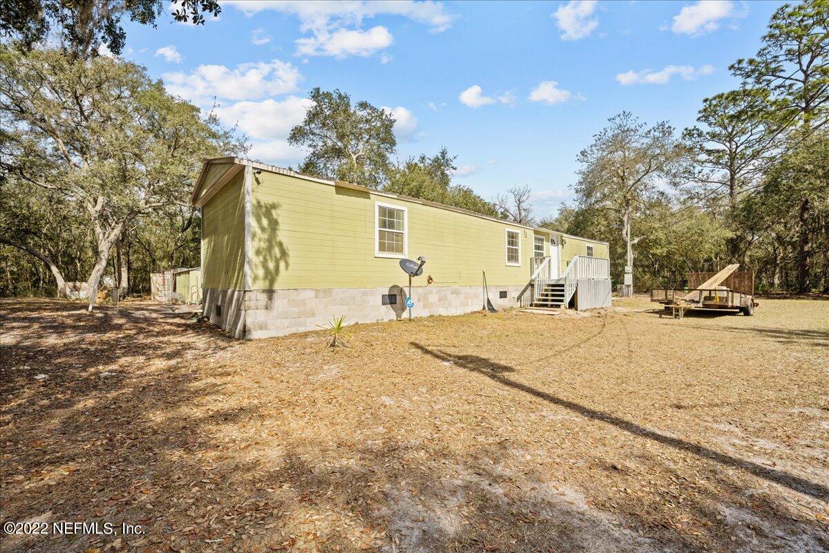 124 Riley Drive Interlachen, FL 32148 - Photo 1 of 16 Front