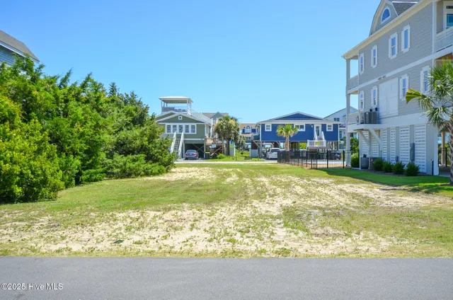 $320,000 | 1038 Tide Ridge Drive, Holden Beach, NC 28462