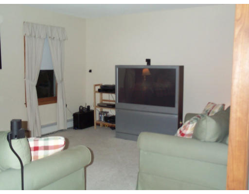 174 Palmer Road Brimfield, MA 01010 - Photo 1 of 11 Gallery Image 1