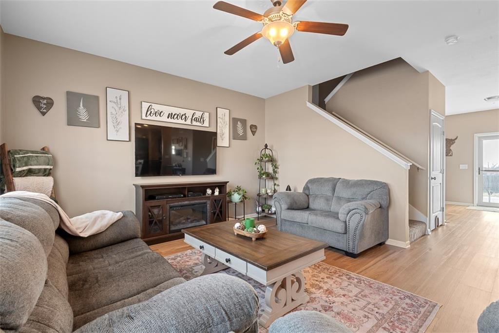 496 East Willow Street Gardner, KS 66030 - Photo 6 of 37