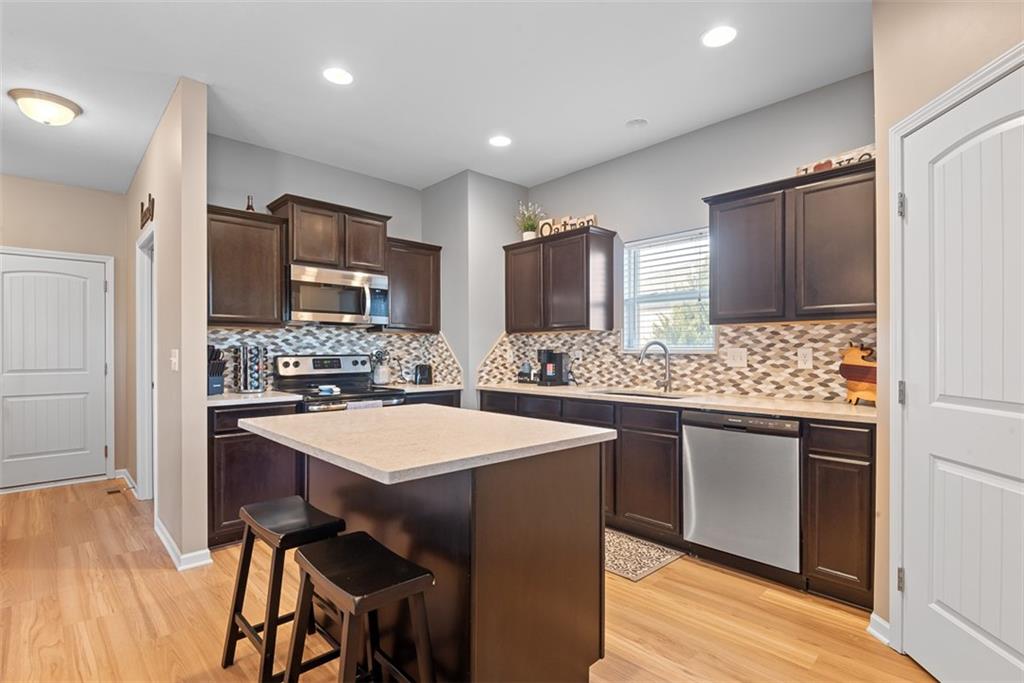 496 East Willow Street Gardner, KS 66030 - Photo 10 of 37