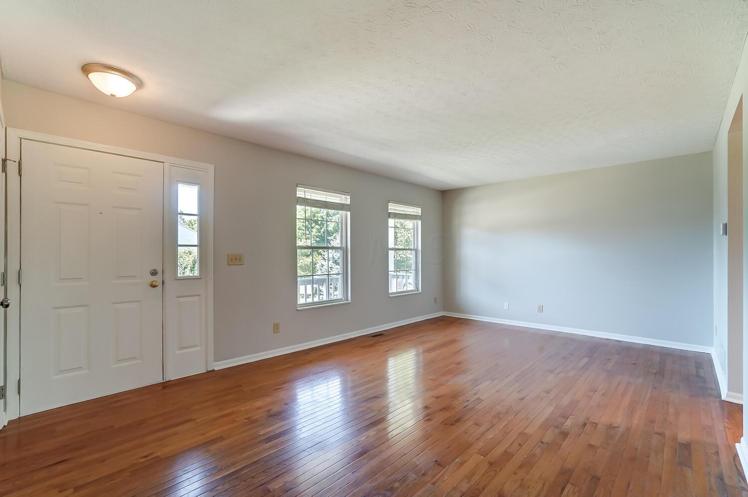 7594 Rippingale Street Blacklick, OH 43004 - Photo 8 of 50 50038544-008_web