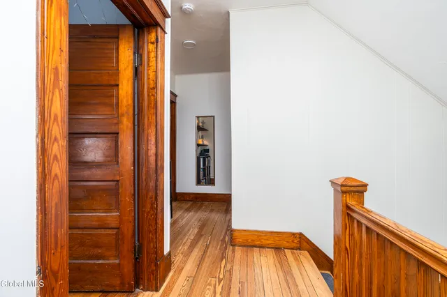 $285,900 | 44 Fairmont Avenue, Amsterdam, NY 12010