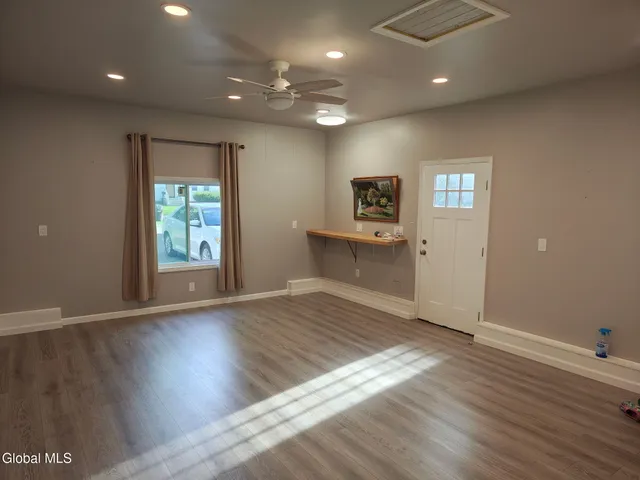 $285,900 | 44 Fairmont Avenue, Amsterdam, NY 12010