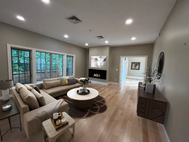 $9,500 | 81 Front Street, Unit 6, Exeter, NH 03833