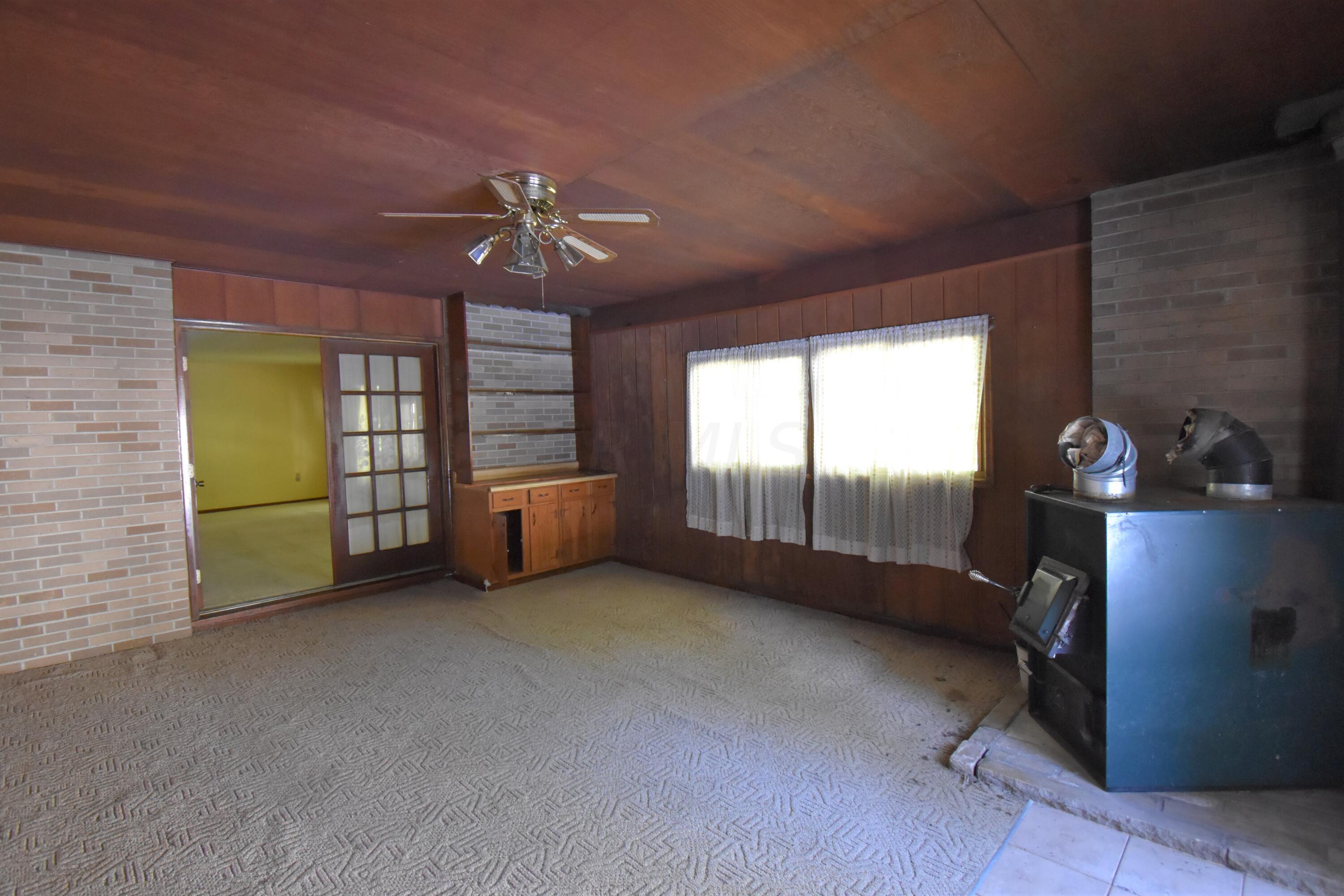 428 Coover Road Delaware, OH 43015 - Photo 9 of 41 Family Room