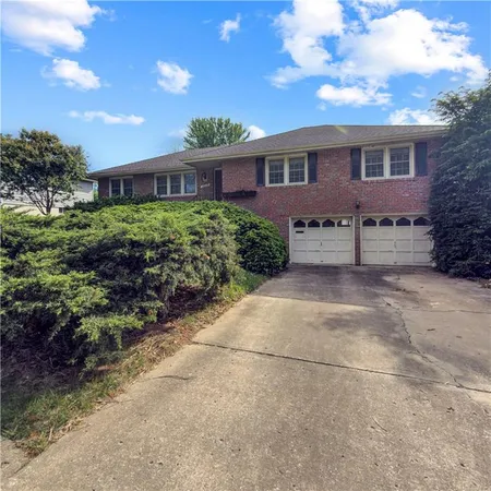 16009 East 37 Terrace South, Independence, MO 64055