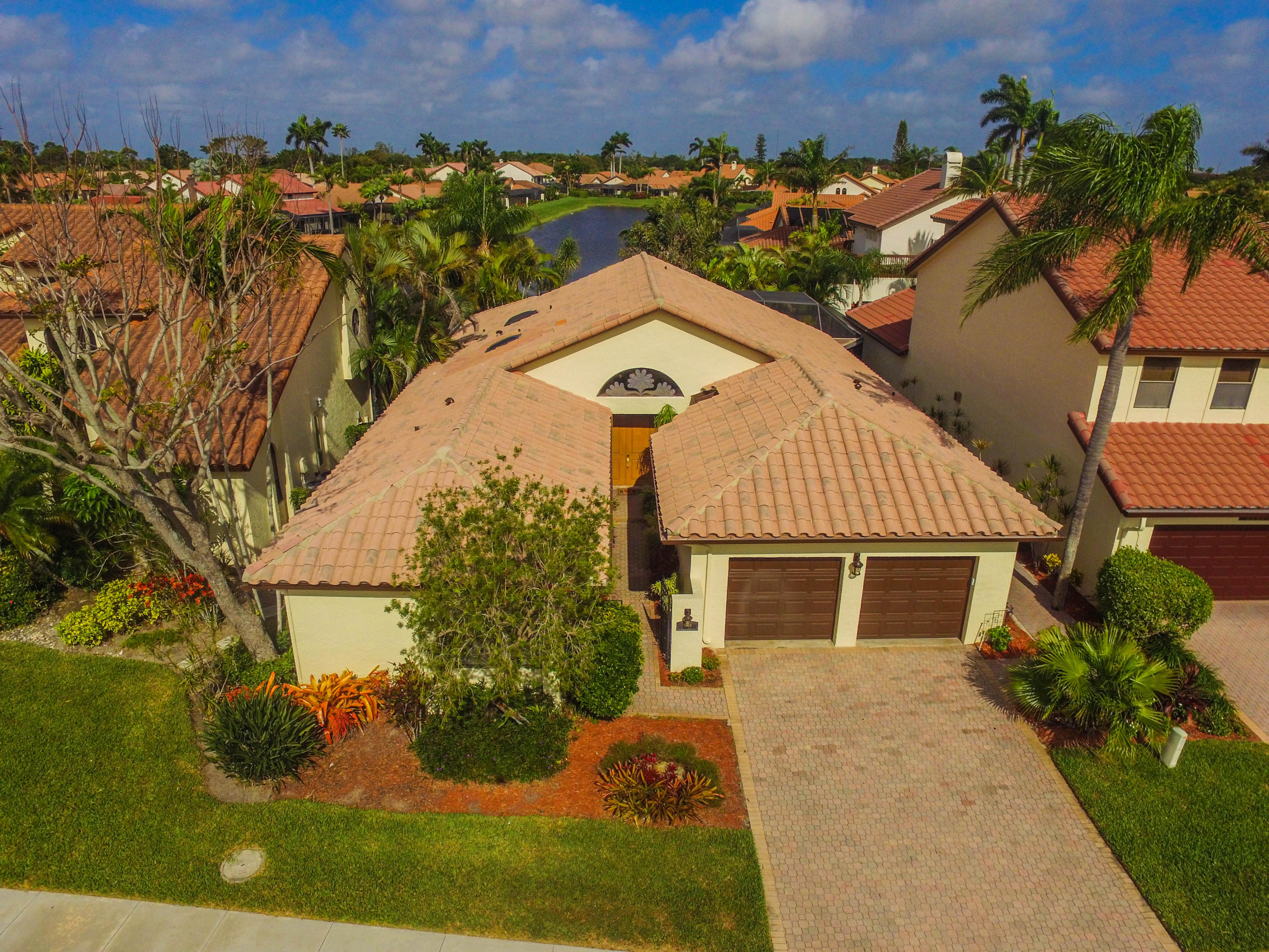 22511 Esplanada Circle Boca Raton, FL 33433 - Photo 2 of 32 Esplanada