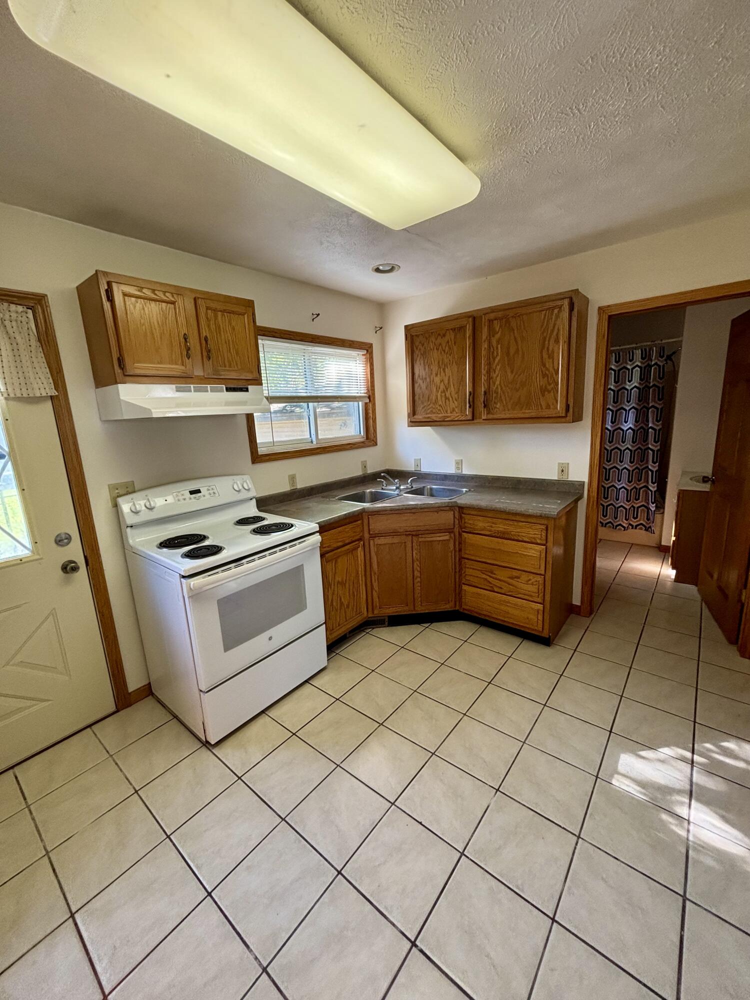 4435 Indian Road Battle Creek, MI 49017 - Photo 16 of 28 IMG_1726