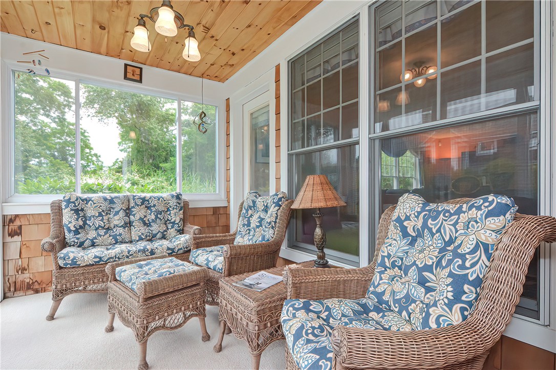 22 Fox Drive Narragansett, RI 02882 - Photo 15 of 31