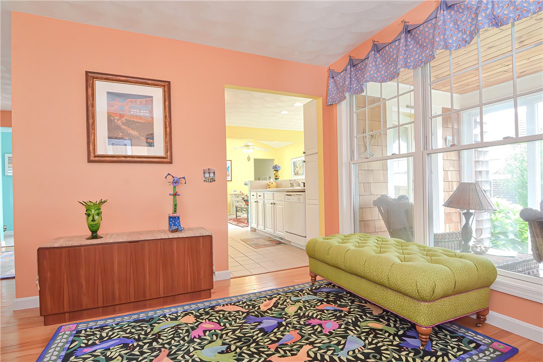 22 Fox Drive Narragansett, RI 02882 - Photo 8 of 31