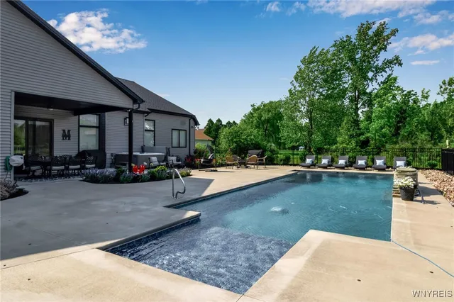 $1,399,000 | 5815 Newhouse Road, Clarence, NY 14051