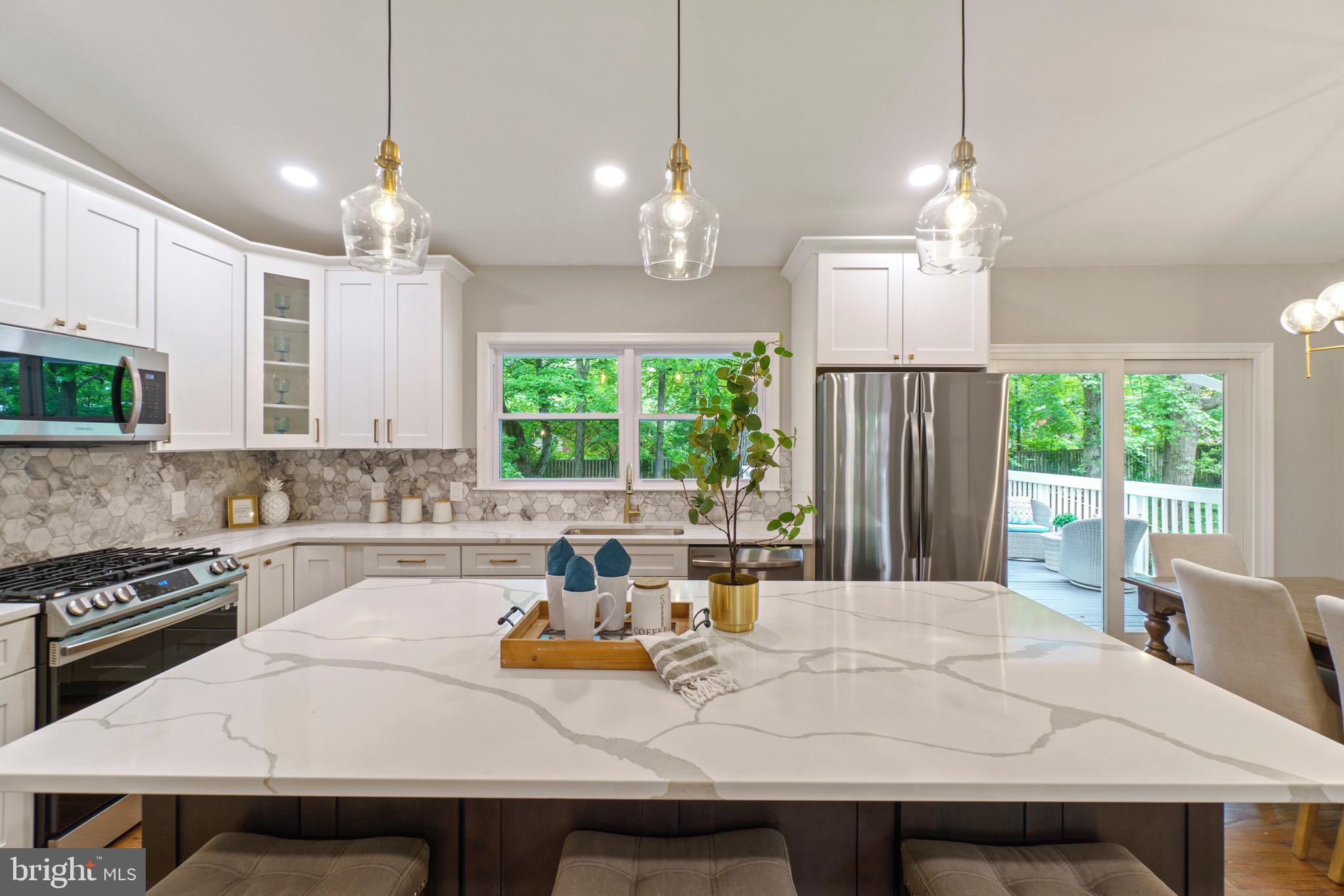 8617 Highgate Road Alexandria, VA 22308 - Photo 4 of 37 Gallery Image 4