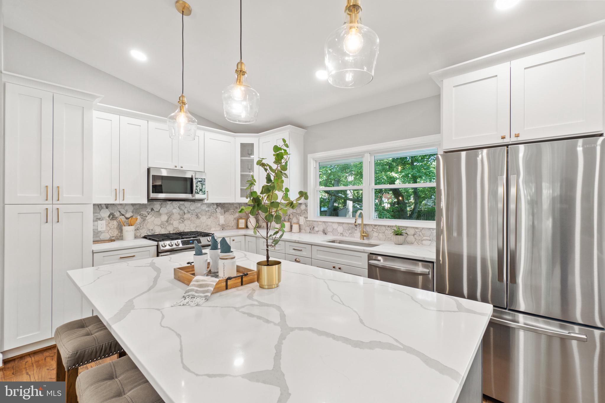 8617 Highgate Road Alexandria, VA 22308 - Photo 7 of 37 Gallery Image 7