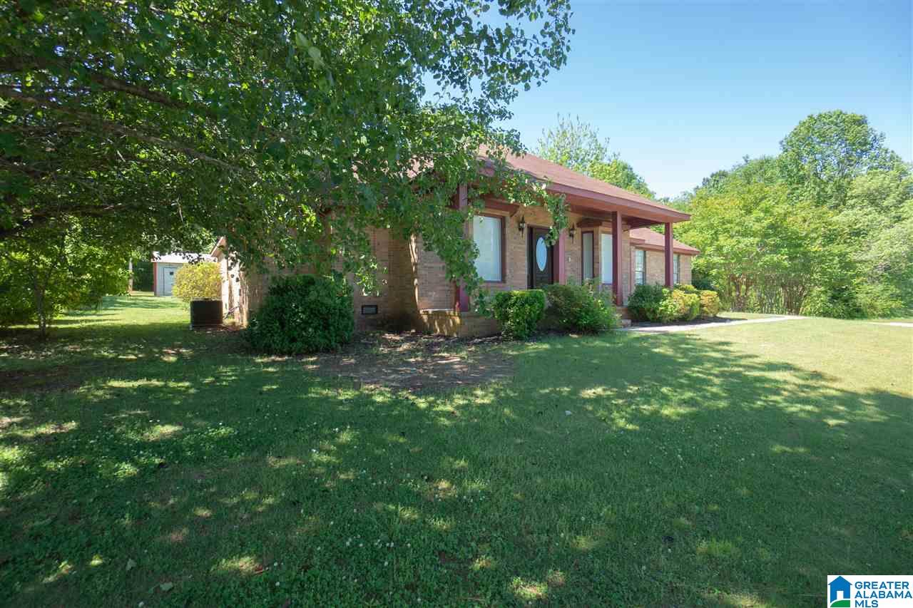16 Oakview Circle Sylacauga, AL 35151 - Photo 3 of 37