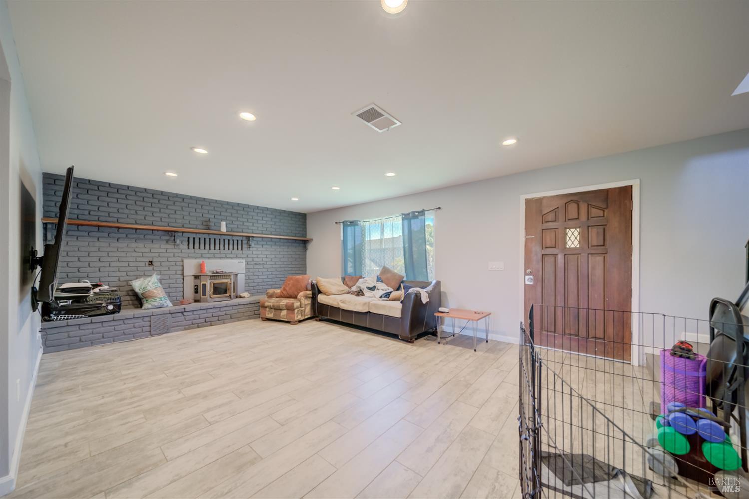 1135 Rimrock Drive Napa, CA 94558 - Photo 6 of 43