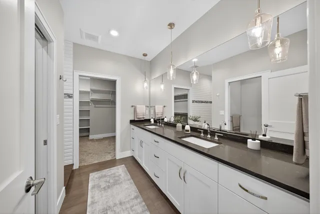 $790,000 | 1184 Fox Hill Court Southwest, Rochester, MN 55902