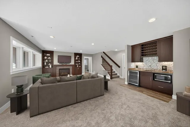 $790,000 | 1184 Fox Hill Court Southwest, Rochester, MN 55902