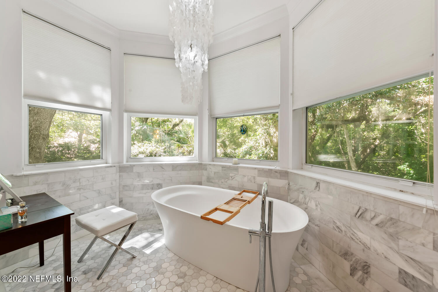 462 Inland Way Atlantic Beach, FL 32233 - Photo 31 of 46 Duravit soaking tub