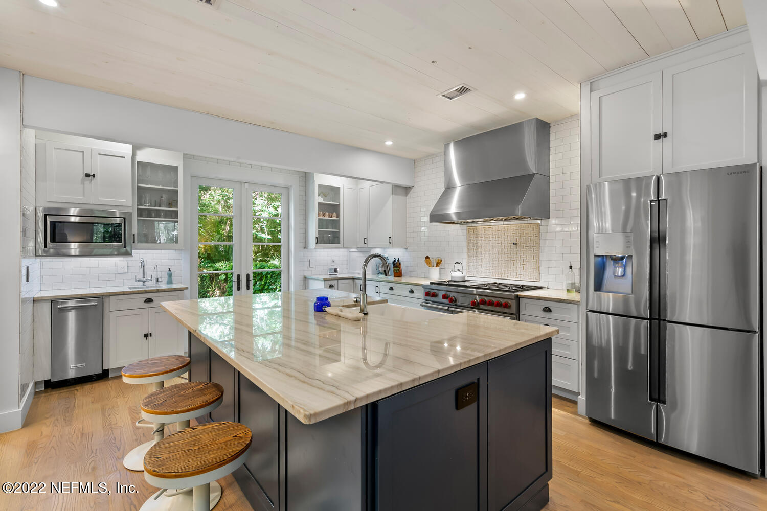 462 Inland Way Atlantic Beach, FL 32233 - Photo 10 of 46 Large updated kitchen