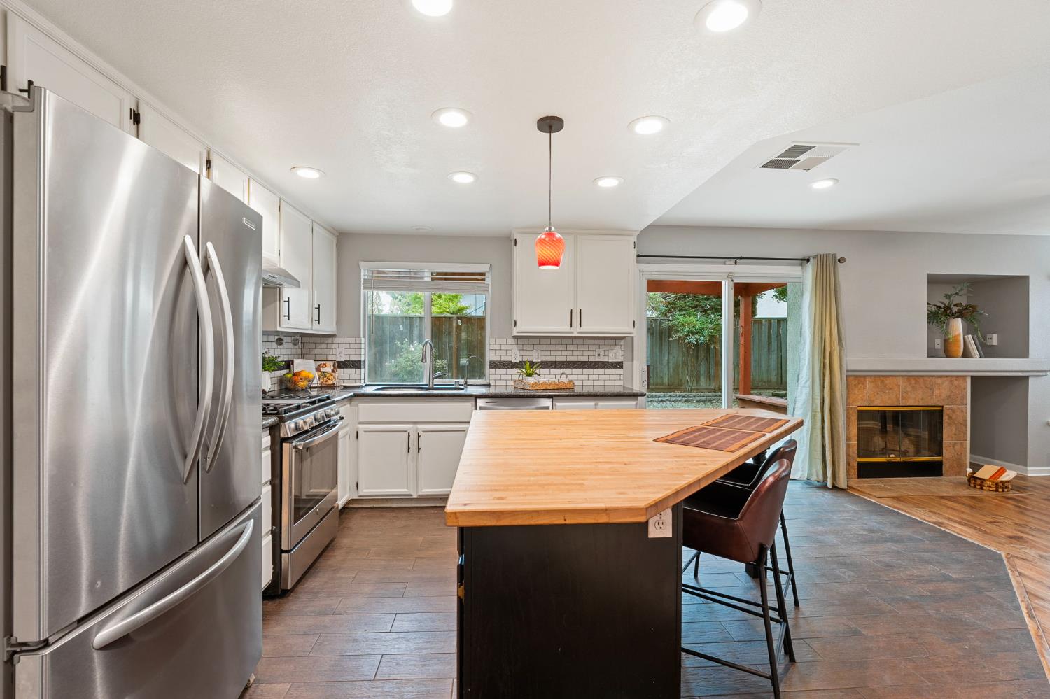 1408 Santander Court Davis, CA 95618 - Photo 12 of 36