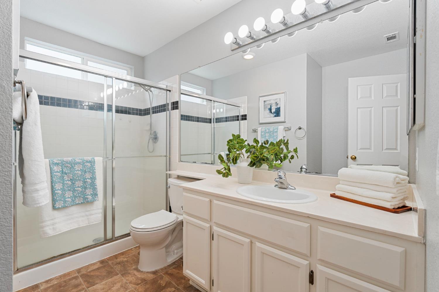 1408 Santander Court Davis, CA 95618 - Photo 18 of 36