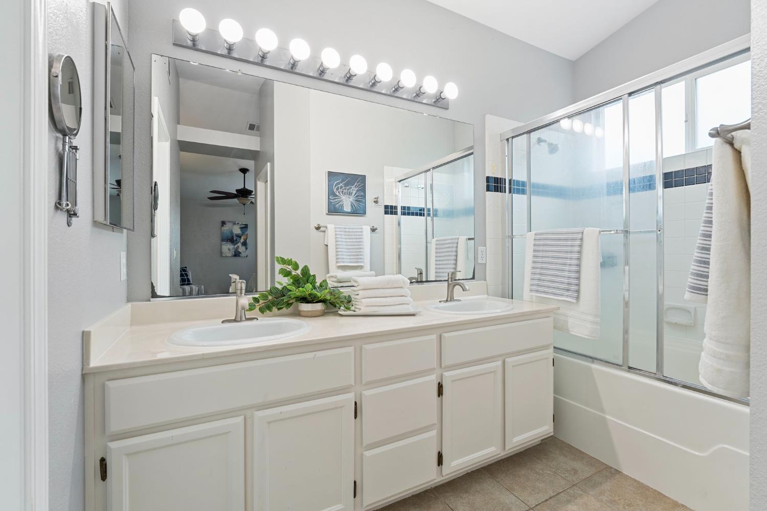 1408 Santander Court Davis, CA 95618 - Photo 22 of 36