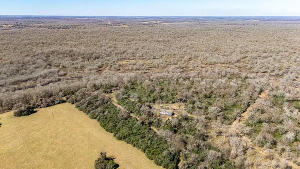 $1,250,000 | 17668 Highway 21, North Zulch, TX 77872