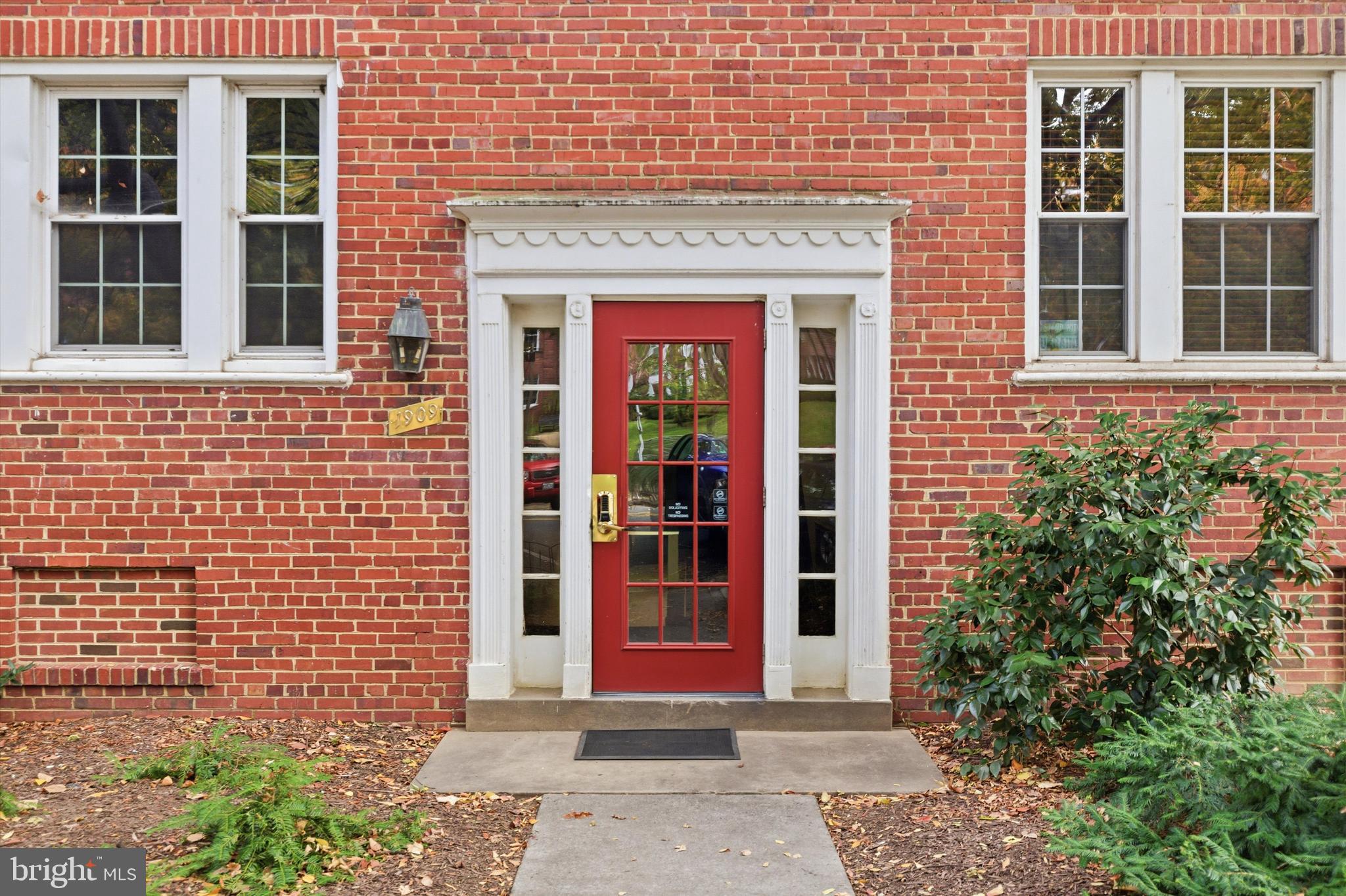 1909 North Rhodes Street, Unit 25 Arlington, VA 22201 - Photo 15 of 16 a view of entrance