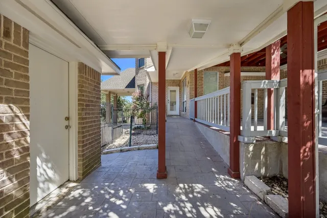 a view of entryway door