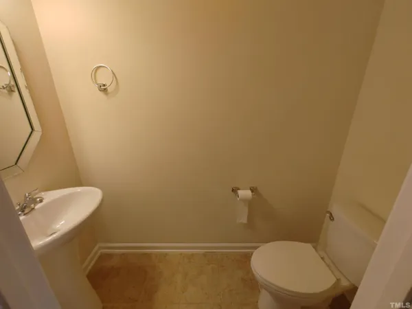 $2,650 | 115 Glenview Lane, Durham, NC 27703