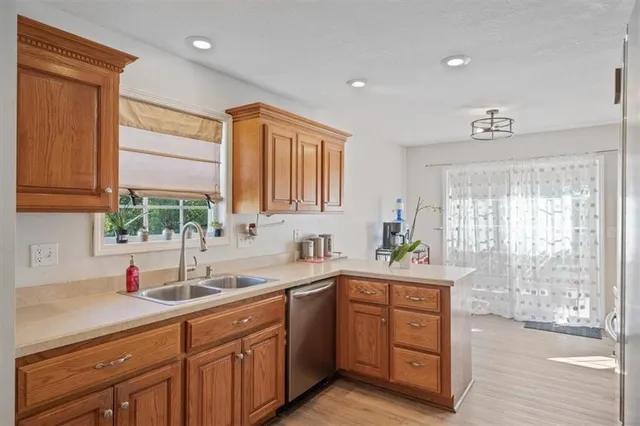 $350,000 | 13663 Barber Avenue, Bonner Springs, KS 66012