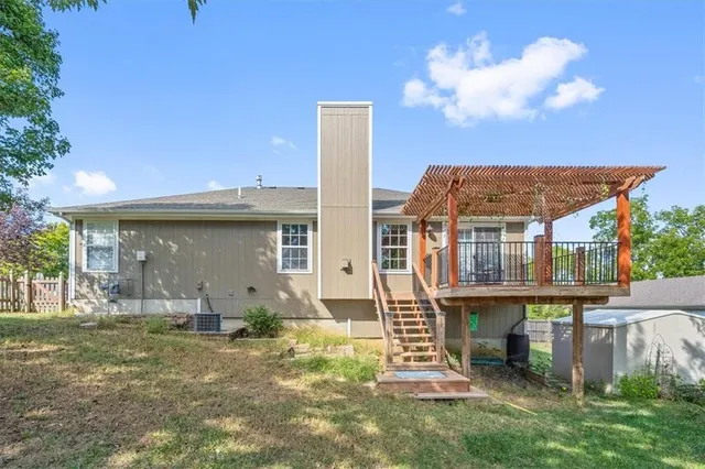 $350,000 | 13663 Barber Avenue, Bonner Springs, KS 66012