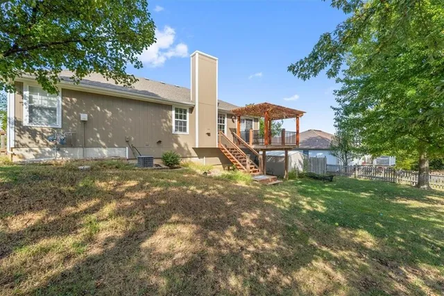 $350,000 | 13663 Barber Avenue, Bonner Springs, KS 66012