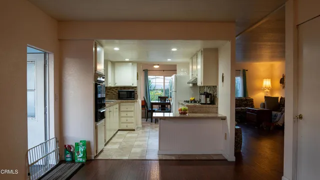 $210,000 | 320 Columbia Place, Unit 46, Oxnard, CA 93033