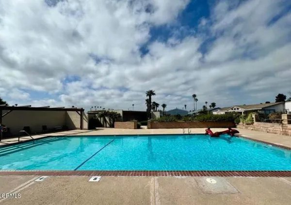 $199,999 | 320 Columbia Place, Unit 46, Oxnard, CA 93033