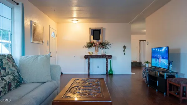 $199,999 | 320 Columbia Place, Unit 46, Oxnard, CA 93033